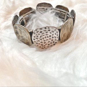 Bicolor stretch bracelet